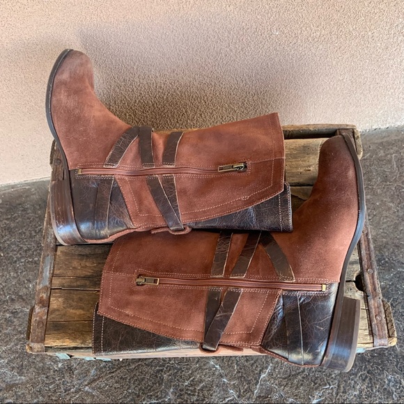 Vintage UGG Leather Boots - Picture 6 of 10